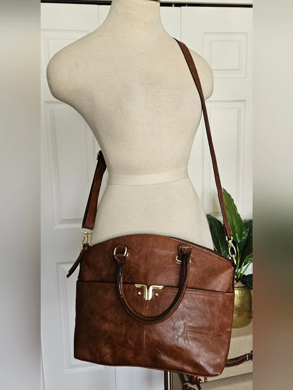 BUENO Sophisticated-Vintage-Preppy Inspired Style Cognac Crossbody/Hand Purse.